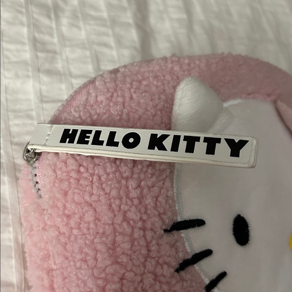 NWOT Hello kitty cosmetic case - Picture 4 of 9